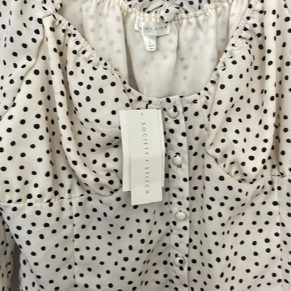 Society & Stitch Square Neck Polka Dot Blouse Size Large NWT - Picture 3 of 7